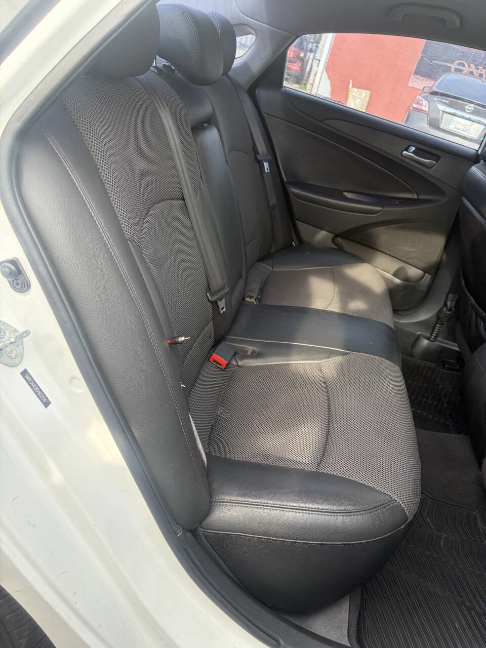 Used 2013 Hyundai Sonata SE FWD image 15