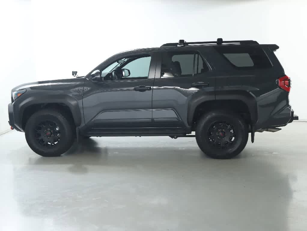 Used 2025 Toyota 4Runner TRD Off-Road Premium AWD/4WD image 40