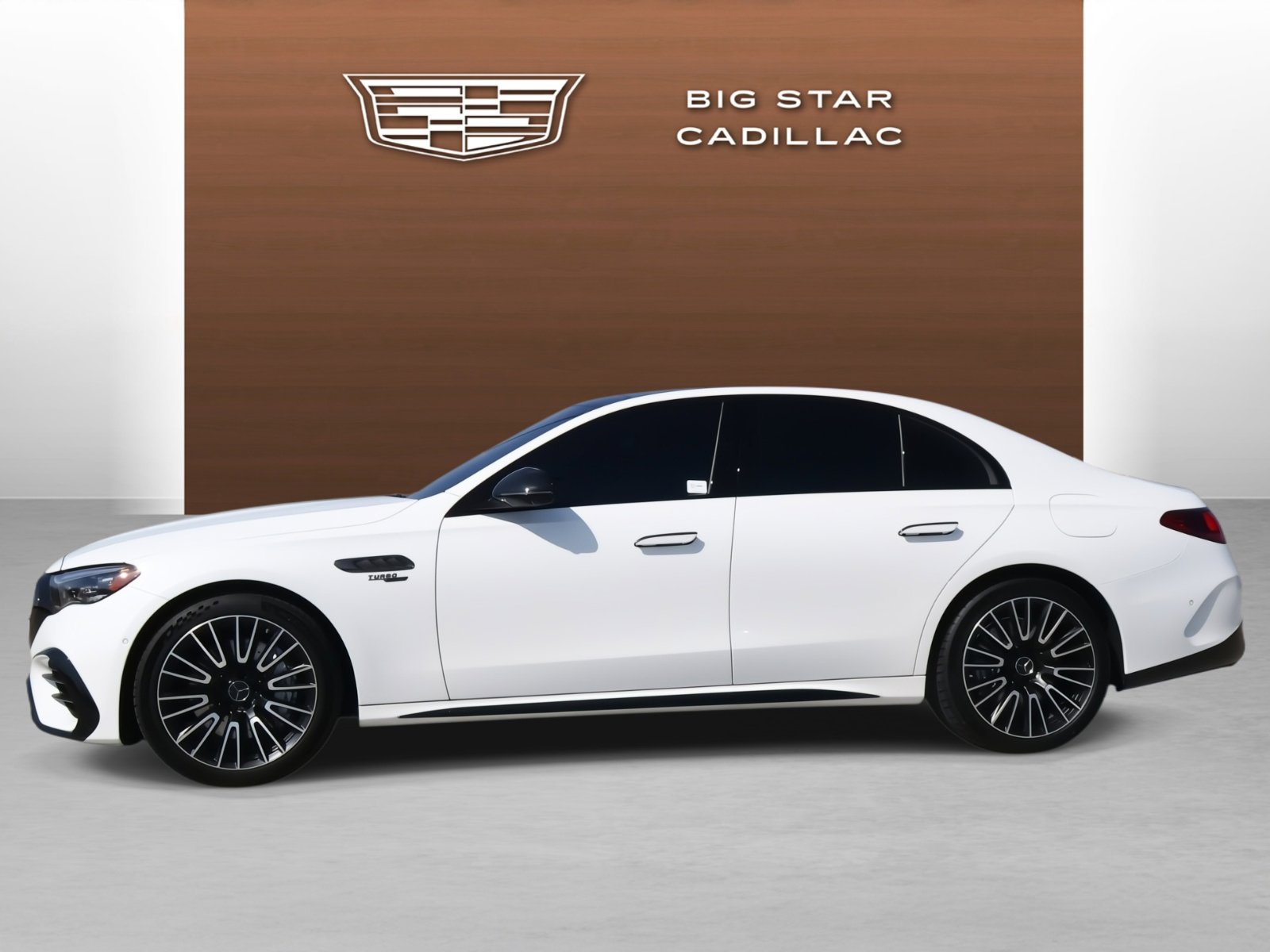 Used 2026 Mercedes-Benz E 53 AMG e 4MATIC Sedan image 2