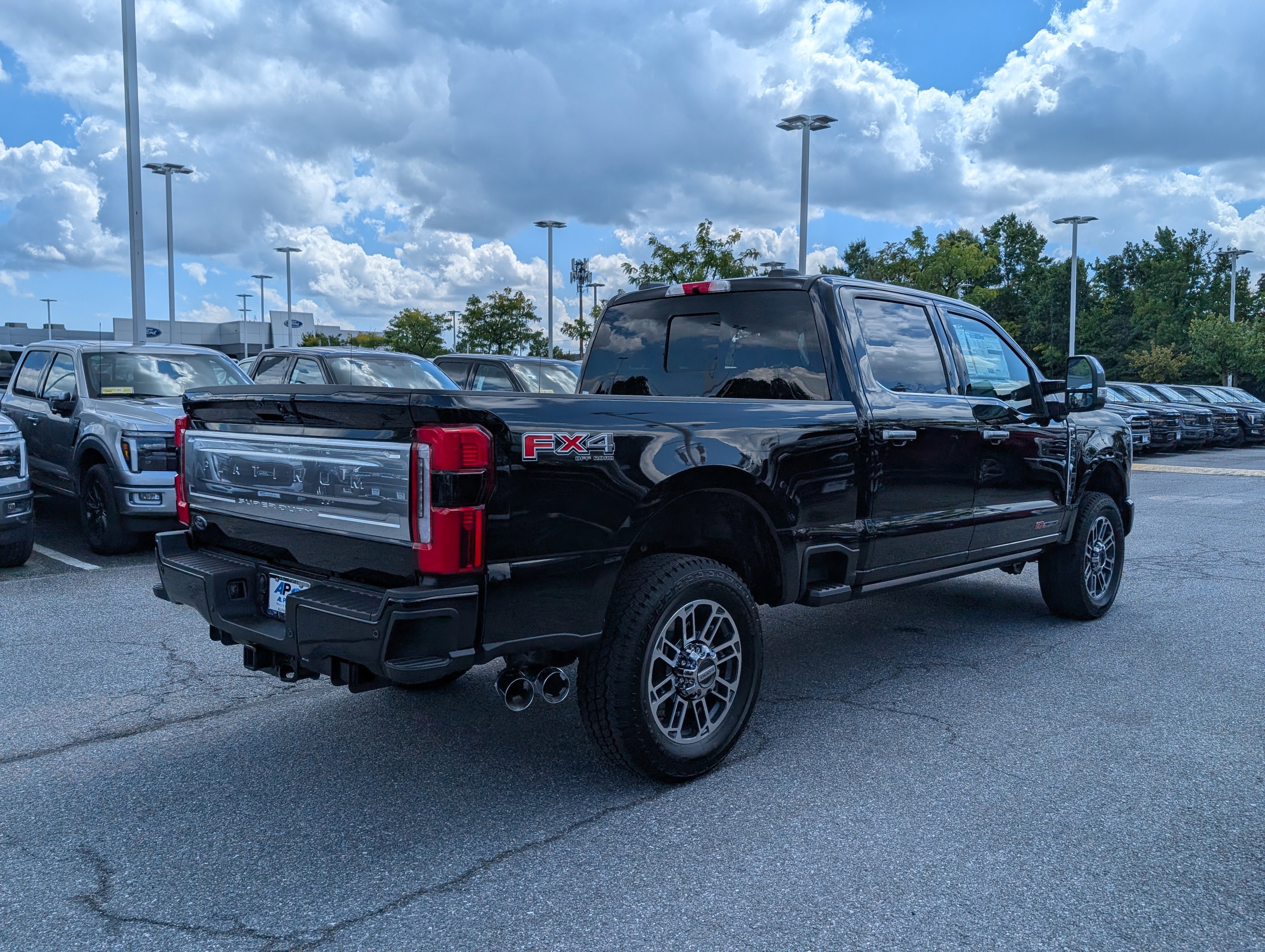 New 2026 Ford F350 Platinum w/ Platinum Plus Package image 2