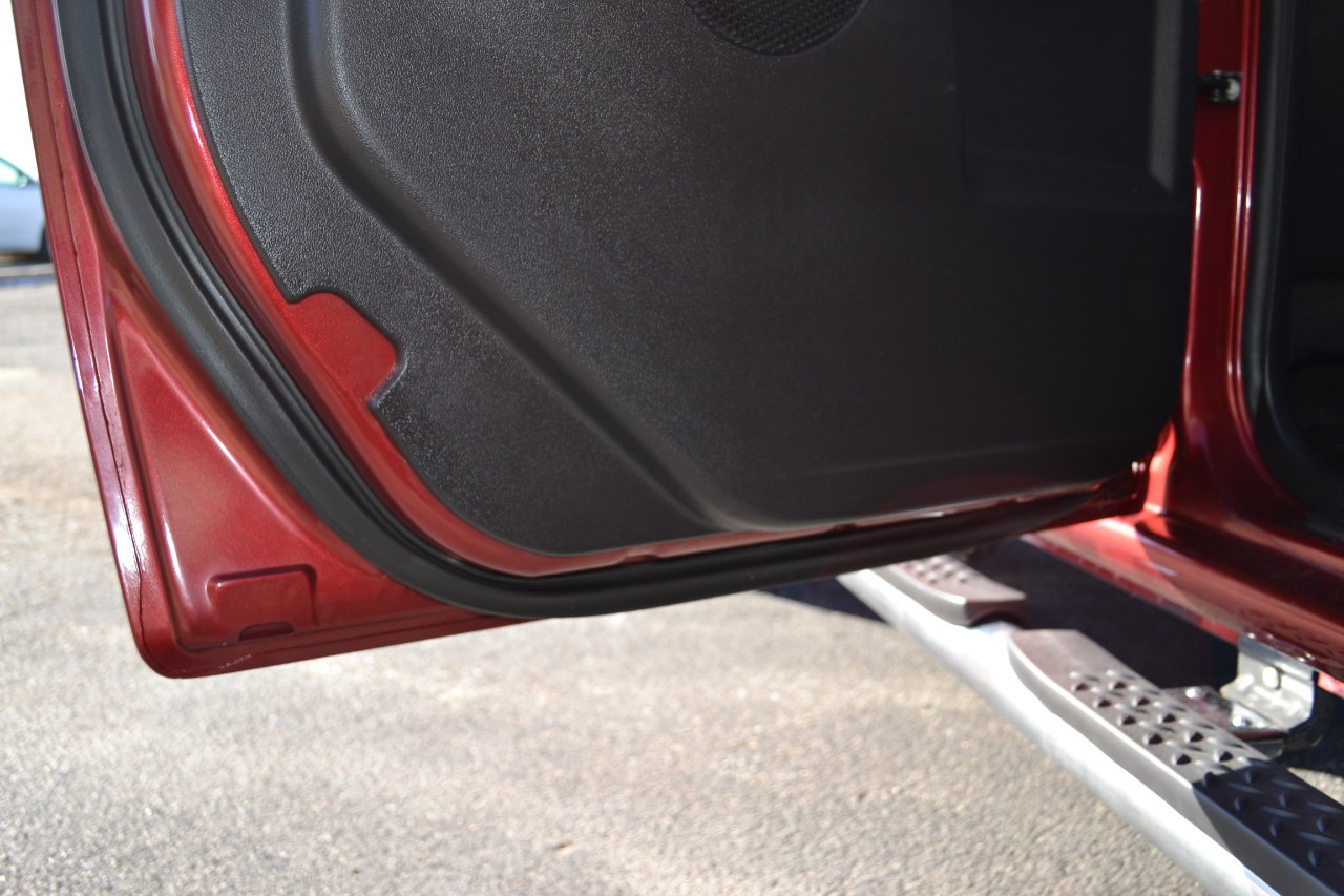 Used 2011 Chevrolet Colorado LT image 37