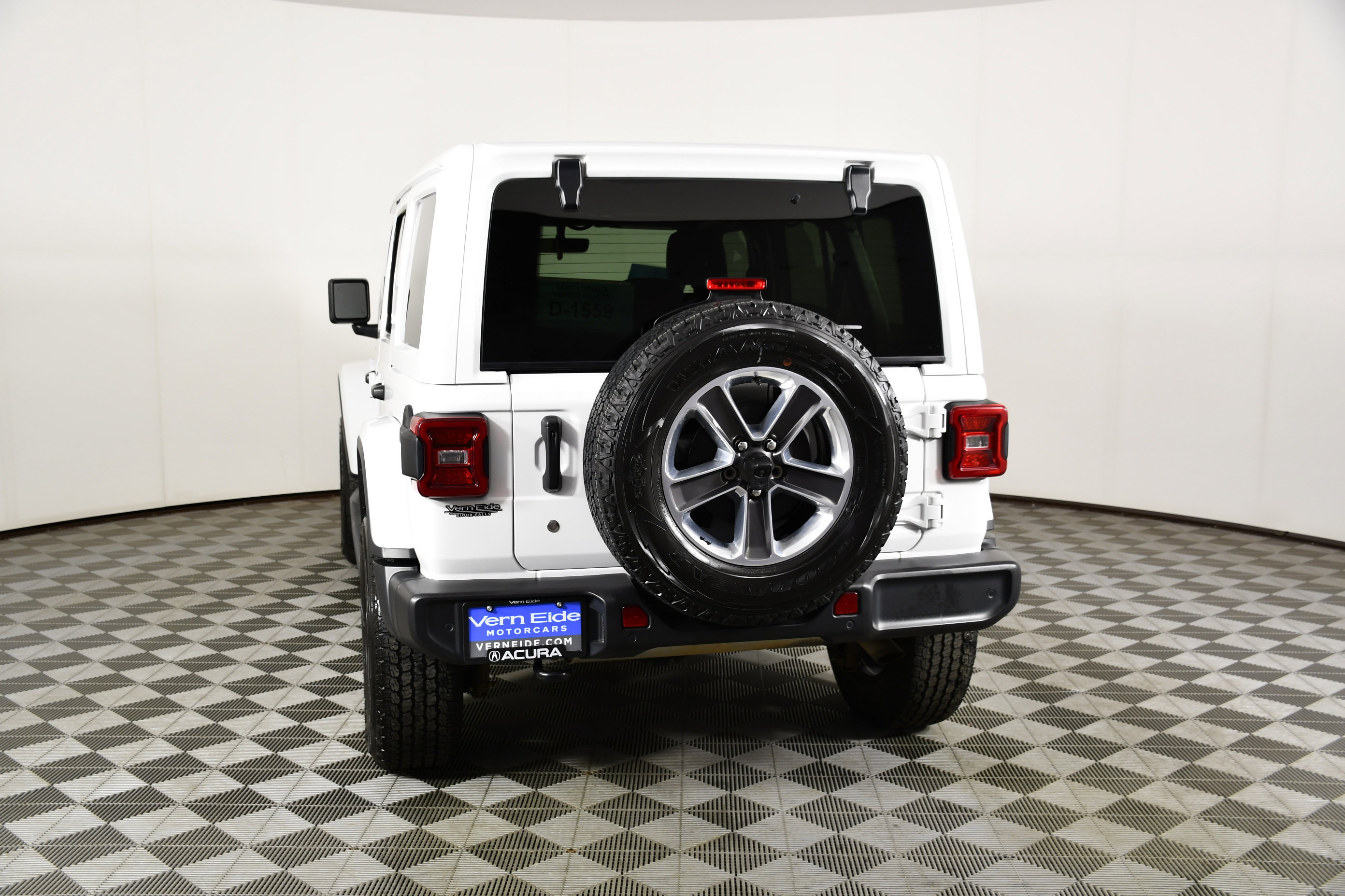 Used 2020 Jeep Wrangler Unlimited Sahara AWD/4WD image 7