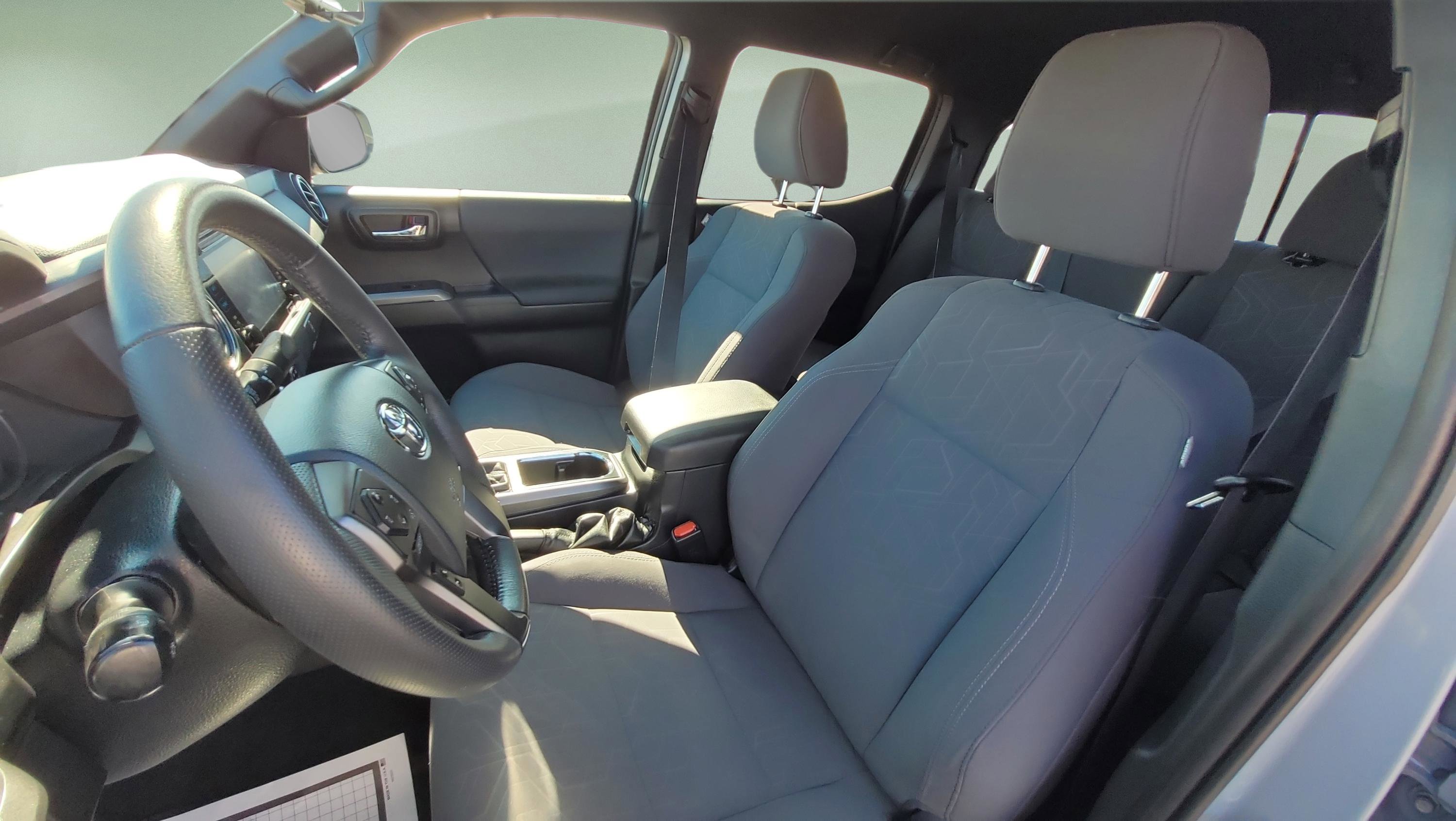 Used 2019 Toyota Tacoma TRD Off-Road image 28