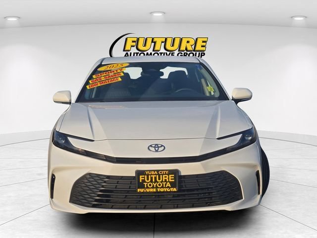 Used 2025 Toyota Camry LE FWD image 2