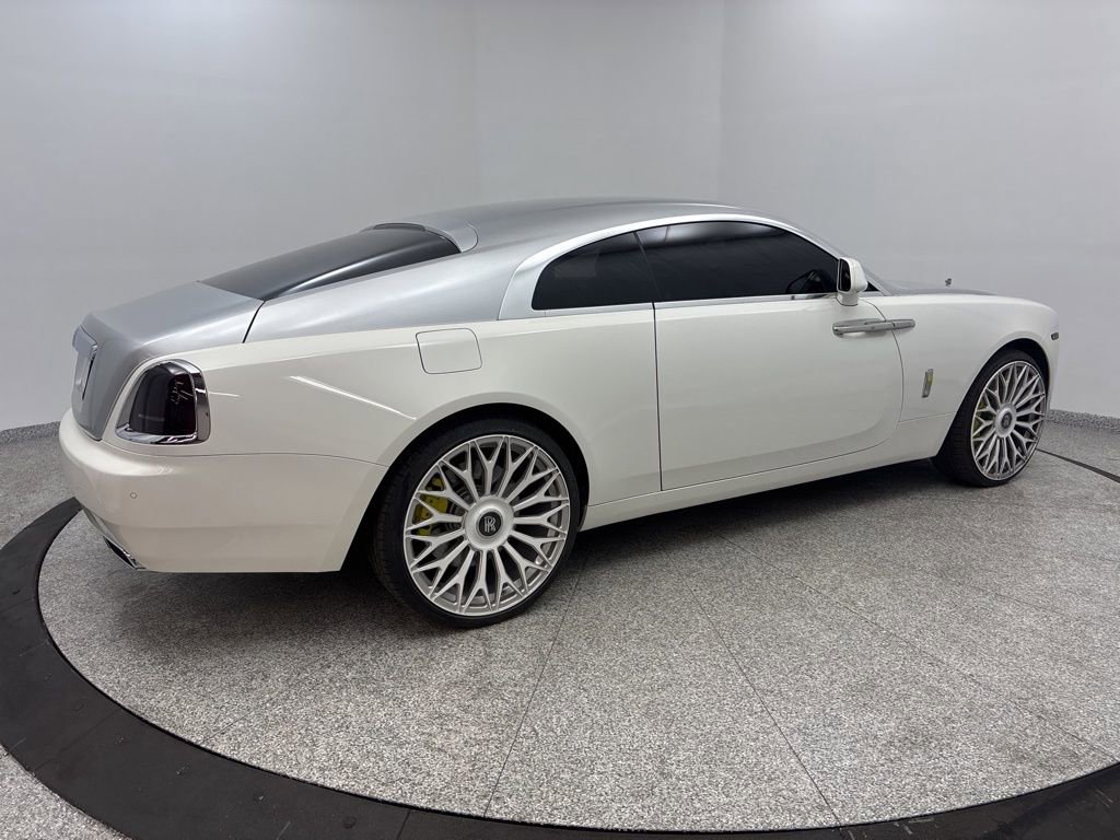 Used 2016 Rolls-Royce Wraith RWD image 14