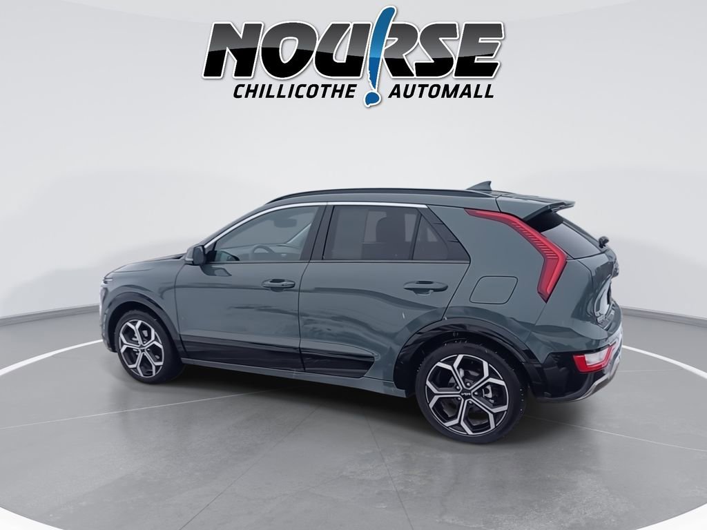 Used 2024 Kia Niro EX Touring image 6