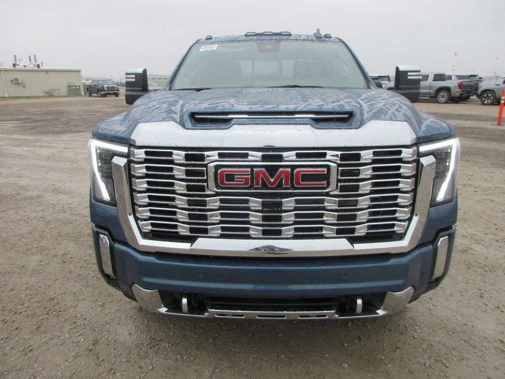 New 2026 GMC Sierra 3500 Denali w/ Denali Reserve Package image 12