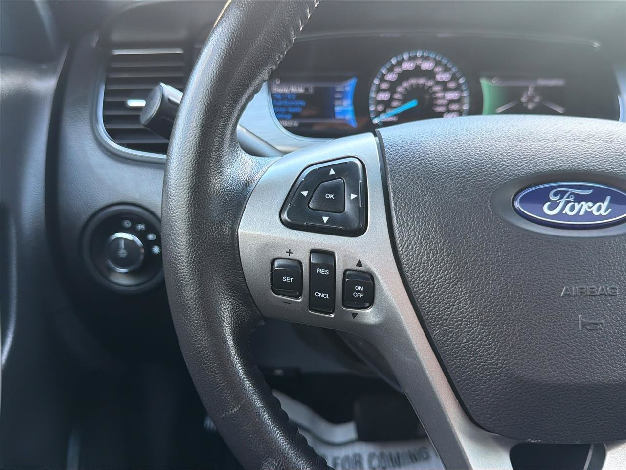 Used 2016 Ford Taurus SEL w/ Equipment Group 201A FWD image 25