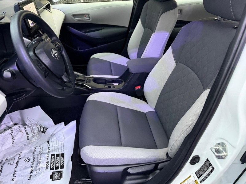Used 2023 Toyota Corolla LE w/ LE Premium Package image 16