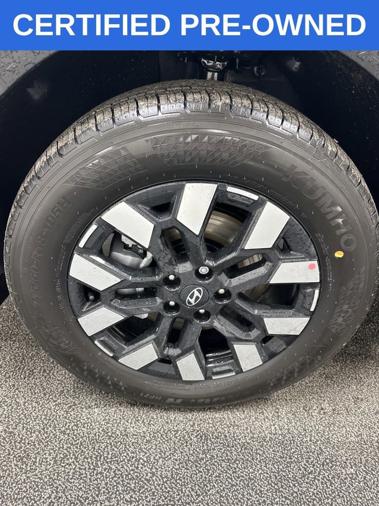 Certified 2025 Hyundai Santa Cruz SEL image 6