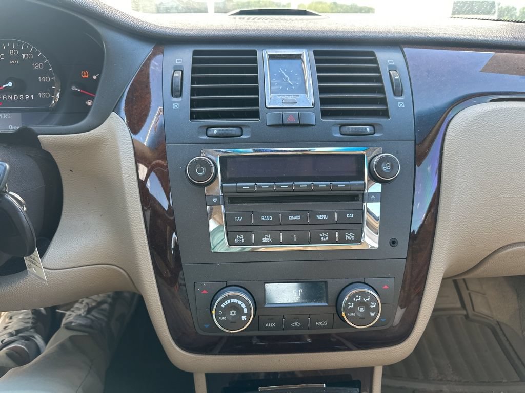 Used 2007 Cadillac DTS Luxury II FWD image 8