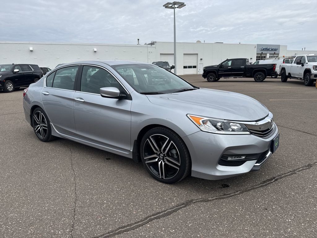 Used 2016 Honda Accord Sport image 8