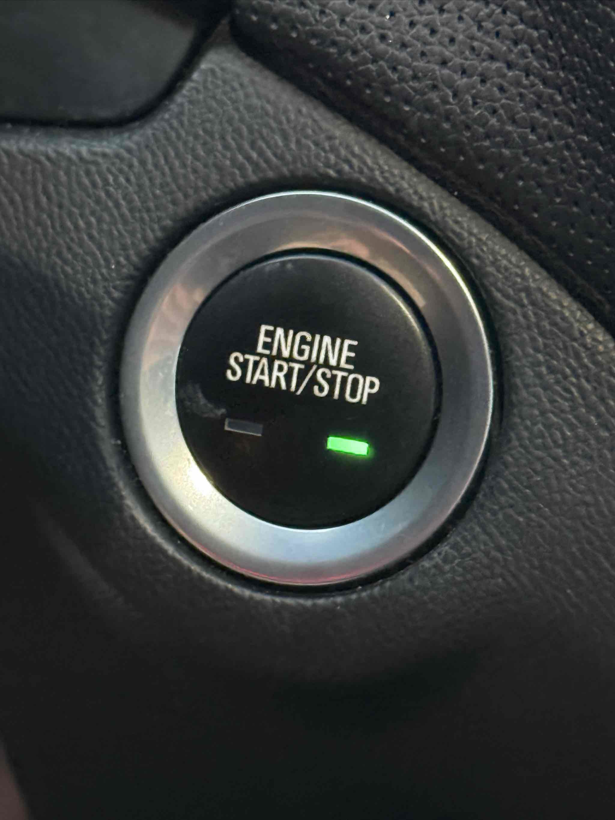 Used 2018 Chevrolet Equinox Premier FWD image 13