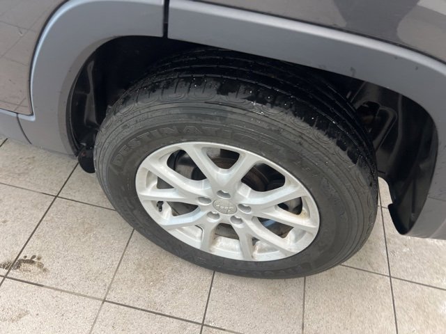 Used 2018 Jeep Compass Limited w/ Navigation Group image 11