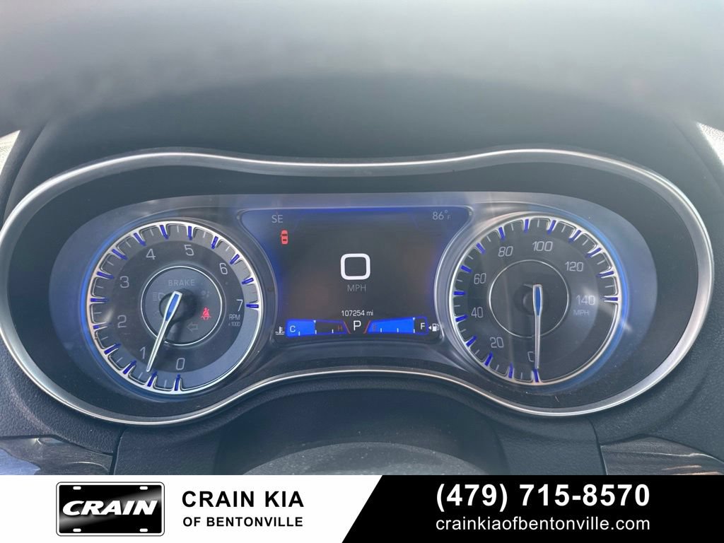 Used 2022 Chrysler 300 Touring w/ Sport Appearance Package RWD image 17