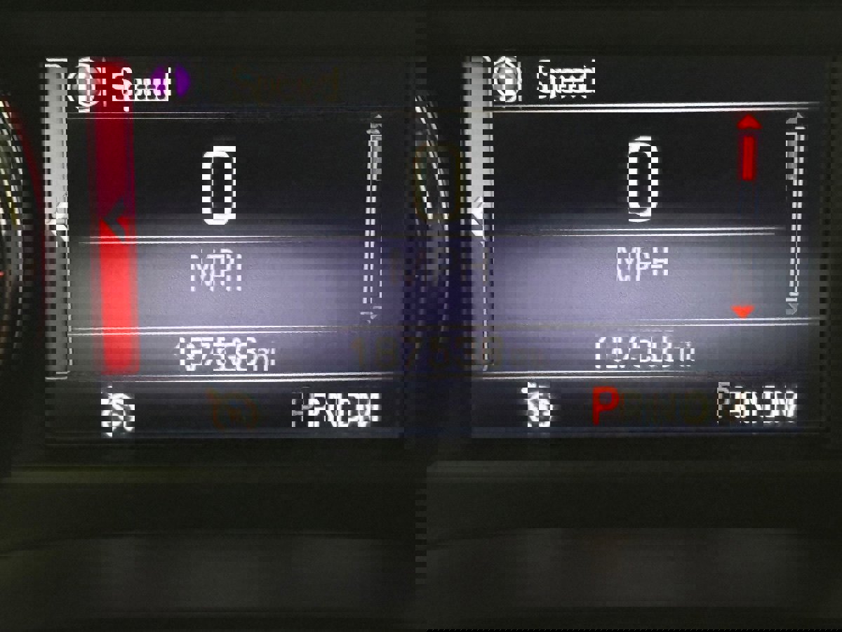 Used 2015 GMC Yukon XL SLE w/ Convenience Package image 13