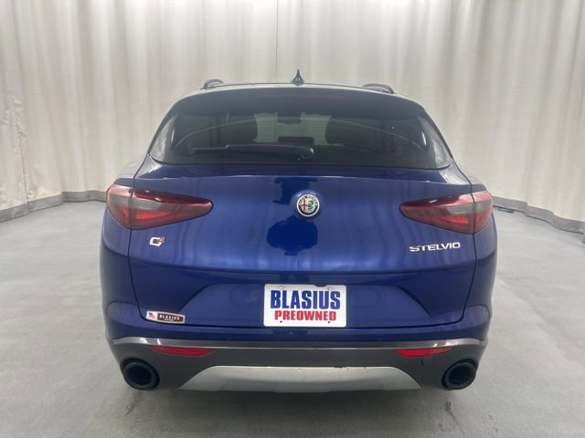Used 2023 Alfa Romeo Stelvio Ti w/ Active Assist Plus Package image 5