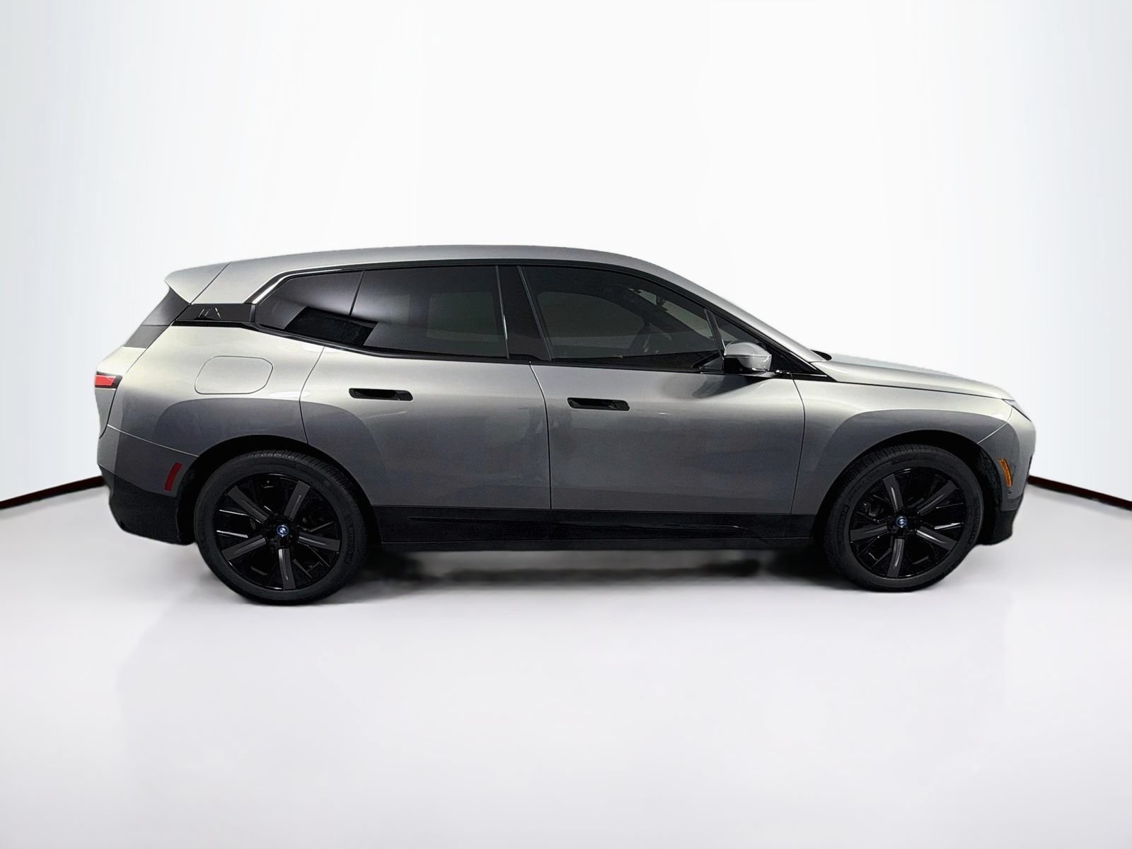 Certified 2024 BMW iX xDrive50 w/ Premium Package AWD/4WD image 8