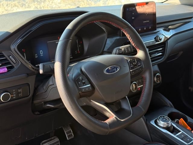 Used 2023 Ford Escape ST-Line image 30