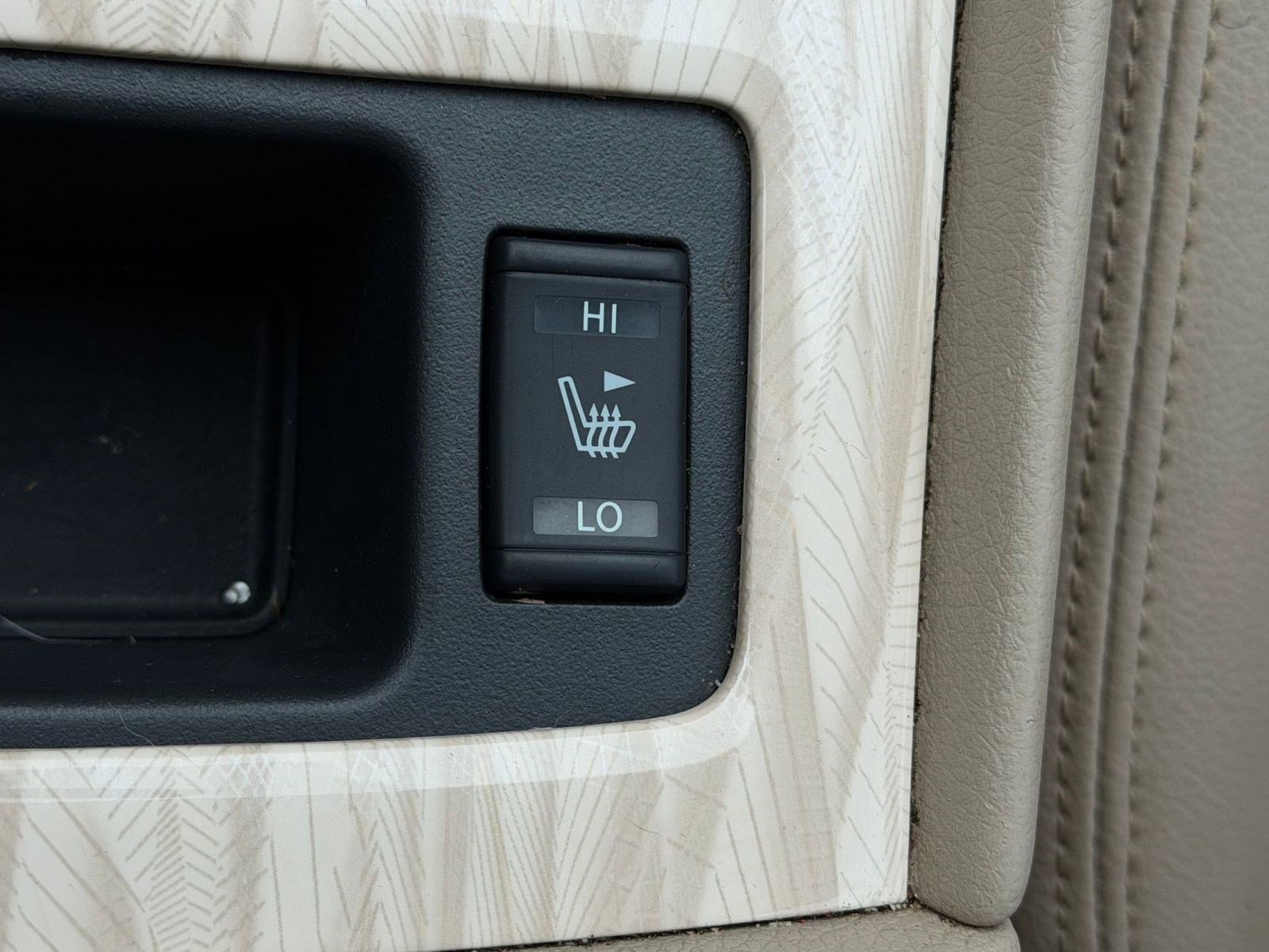 Used 2016 Nissan Altima 2.5 SL w/ Moonroof Package image 33