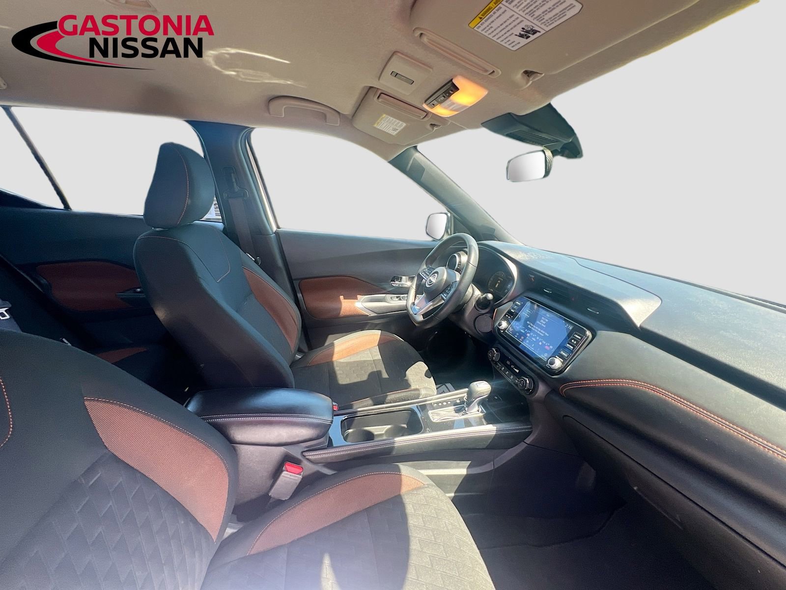 Used 2024 Nissan Kicks SR FWD image 34