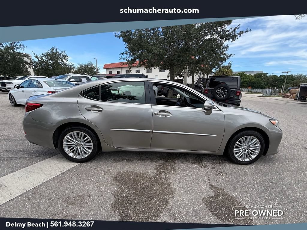 Used 2015 Lexus ES 350 w/ Luxury Package FWD image 8