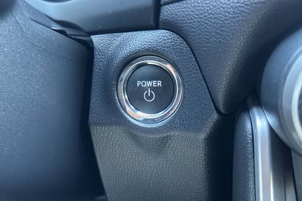 Certified 2025 Toyota RAV4 XLE AWD/4WD image 22