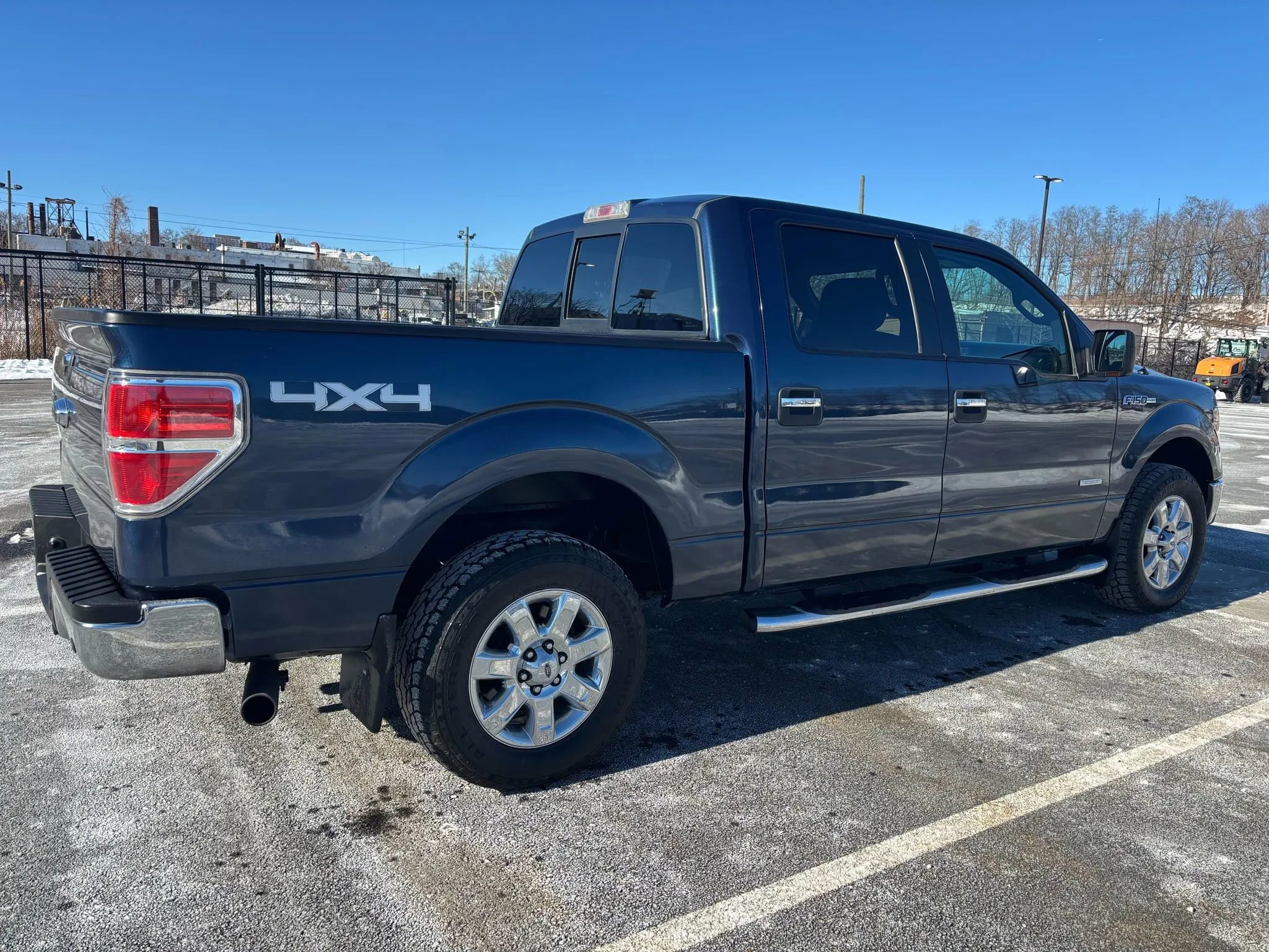 Used 2013 Ford F150 XLT w/ Luxury Equipment Group image 9