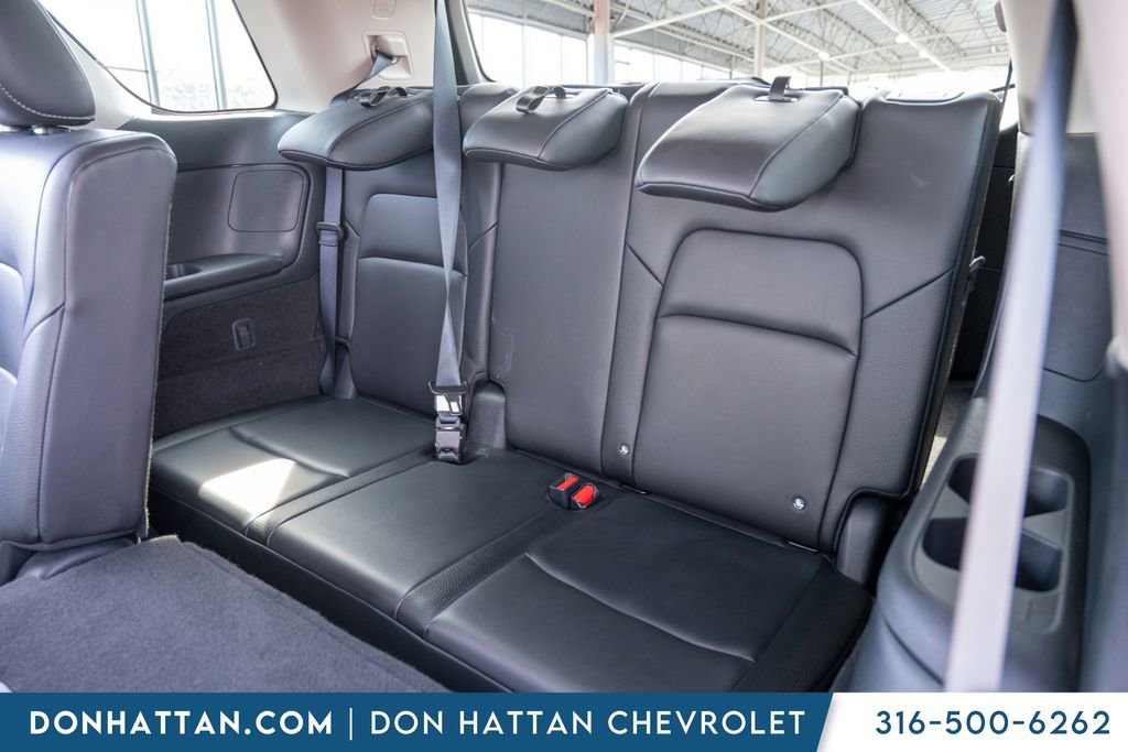 Used 2025 Nissan Pathfinder SL image 25