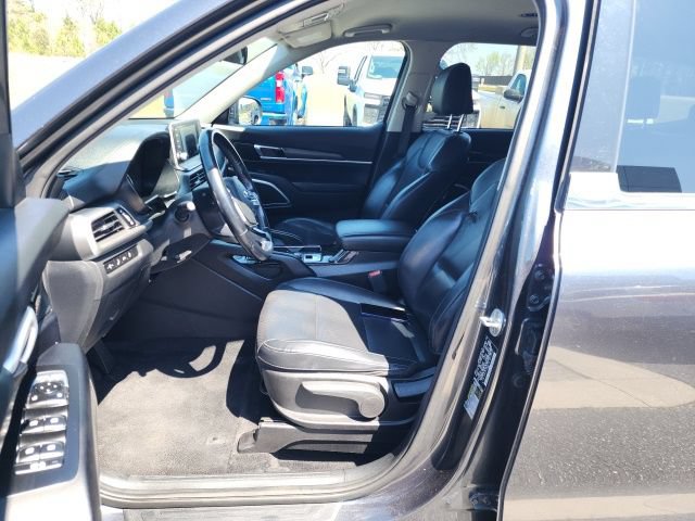 Used 2020 Kia Telluride LX FWD image 23