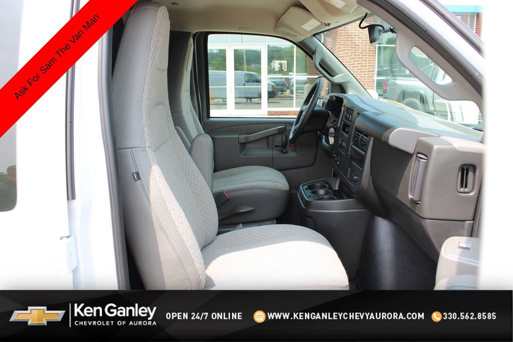 New 2026 Chevrolet Express 2500 Extended w/ Driver Convenience Package RWD image 34