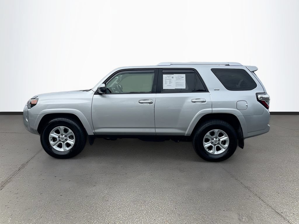 Used 2016 Toyota 4Runner SR5 RWD image 4
