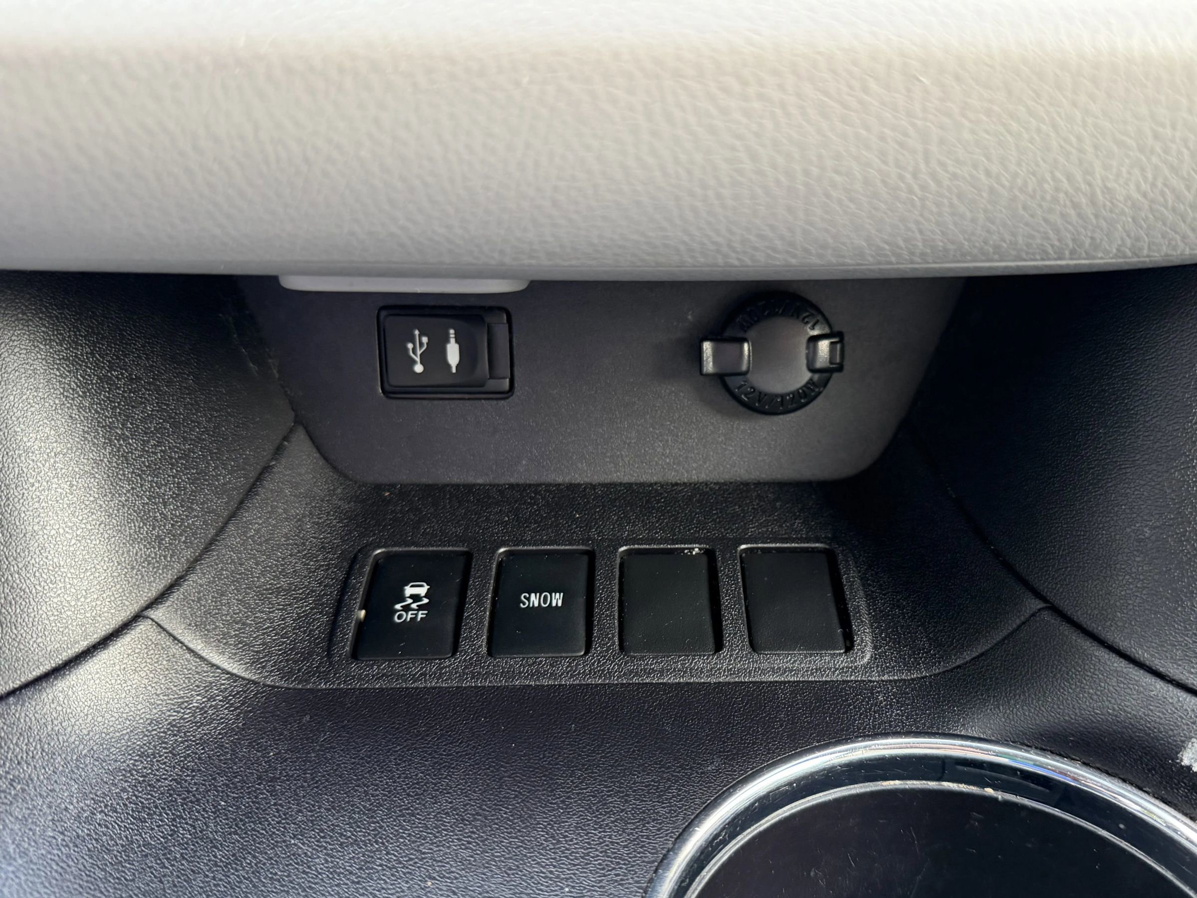 Used 2015 Toyota Highlander Plus image 29