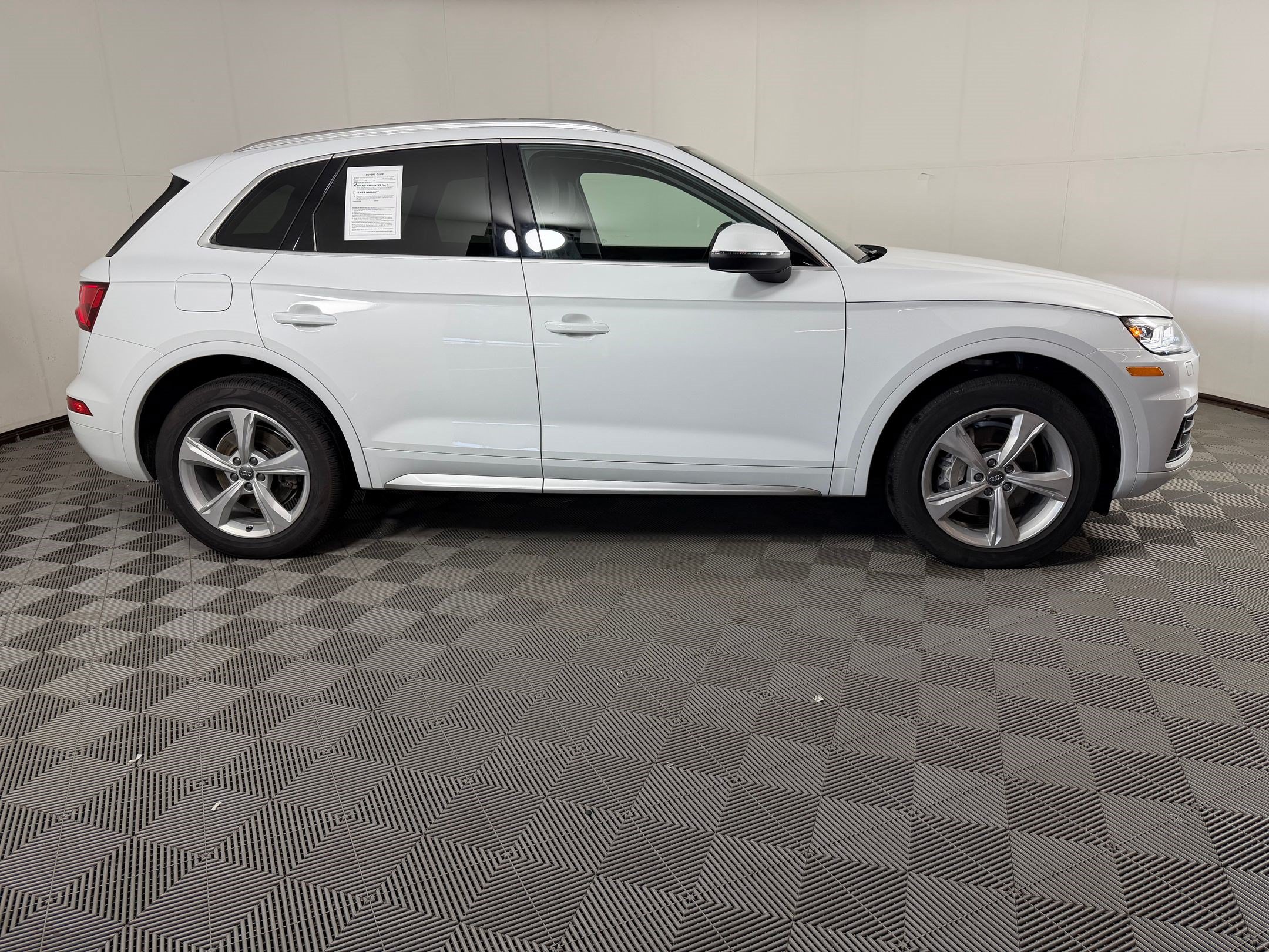 Used 2020 Audi Q5 2.0T Premium Plus AWD/4WD image 8