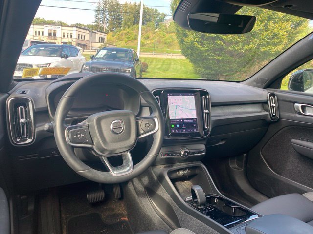 Used 2023 Volvo C40 Recharge Core AWD/4WD image 10