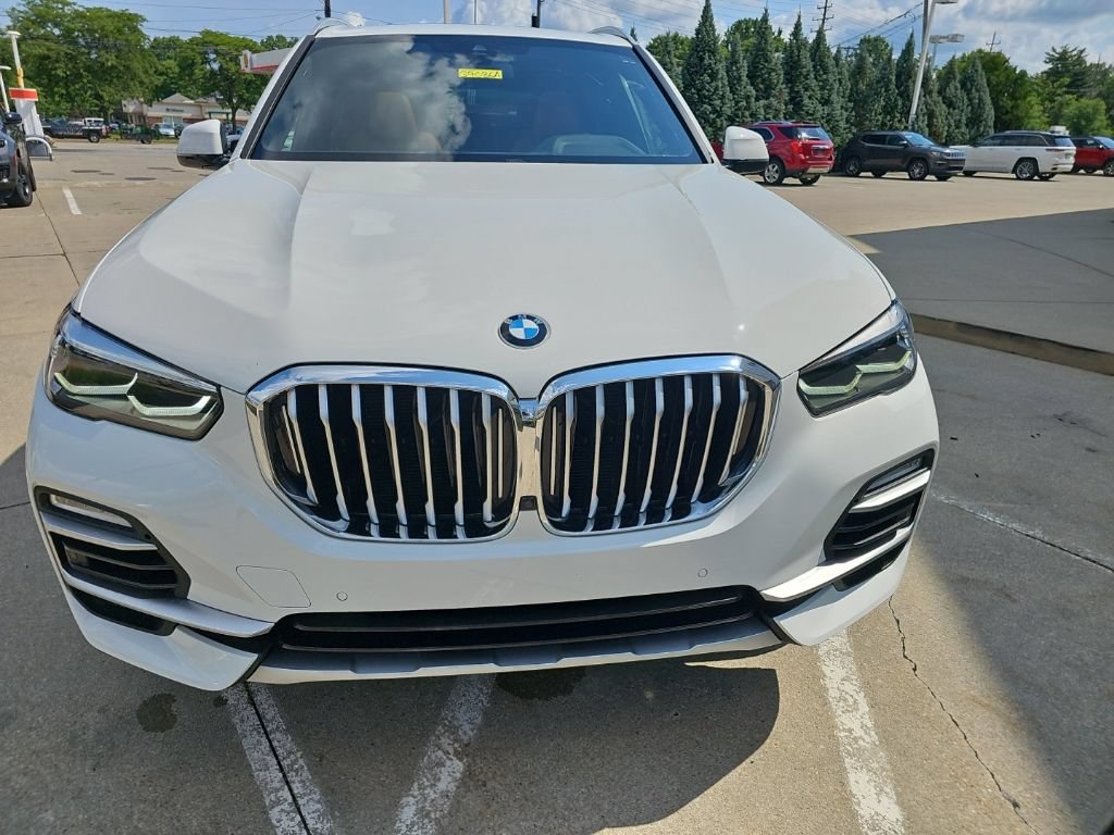 Used 2021 BMW X5 xDrive40i w/ Convenience Package AWD/4WD image 4