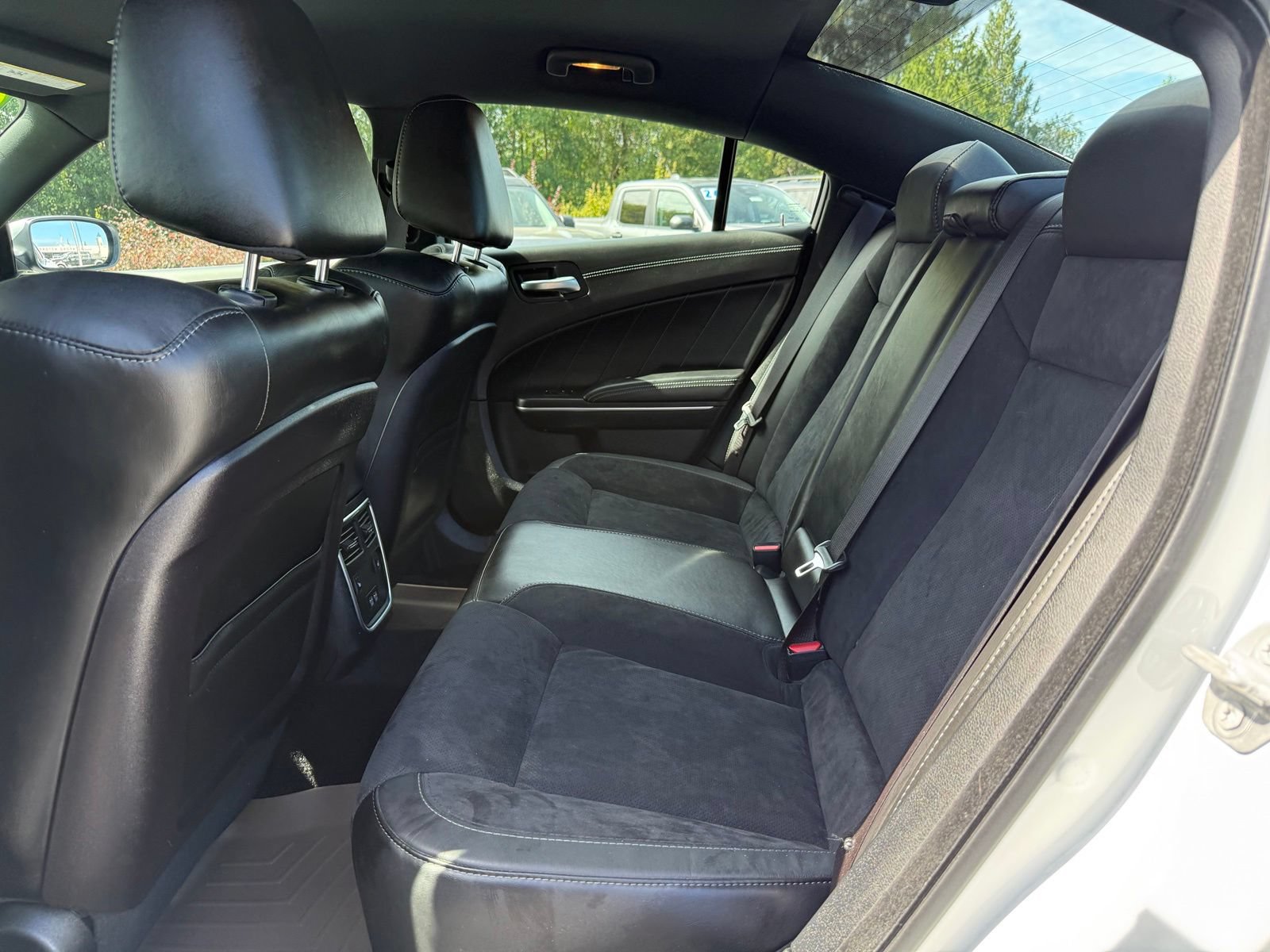 Used 2019 Dodge Charger R/T w/ Plus Group RWD image 19