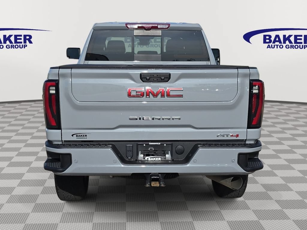 Used 2024 GMC Sierra 2500 AT4 w/ Technology Package AWD/4WD image 6