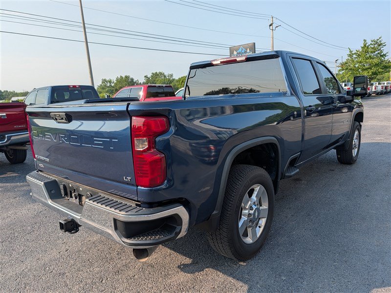 Used 2023 Chevrolet Silverado 2500 LT AWD/4WD image 6