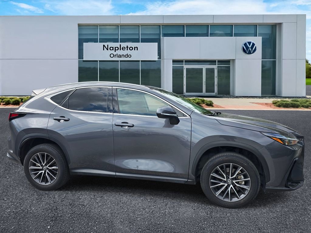 Used 2024 Lexus NX 250 FWD image 3