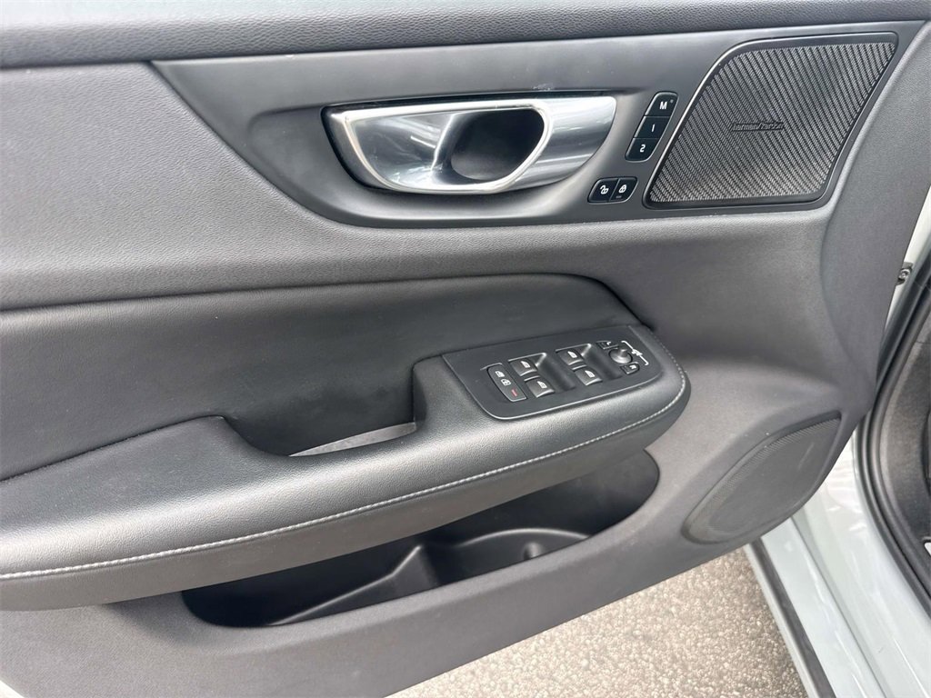 Used 2024 Volvo S60 B5 Plus image 18