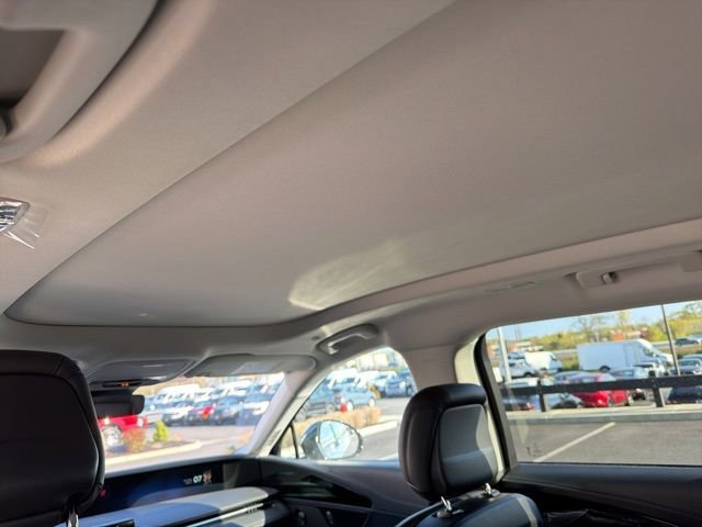 New 2026 Lincoln Nautilus Premier w/ Equipment Group 102A AWD/4WD image 9