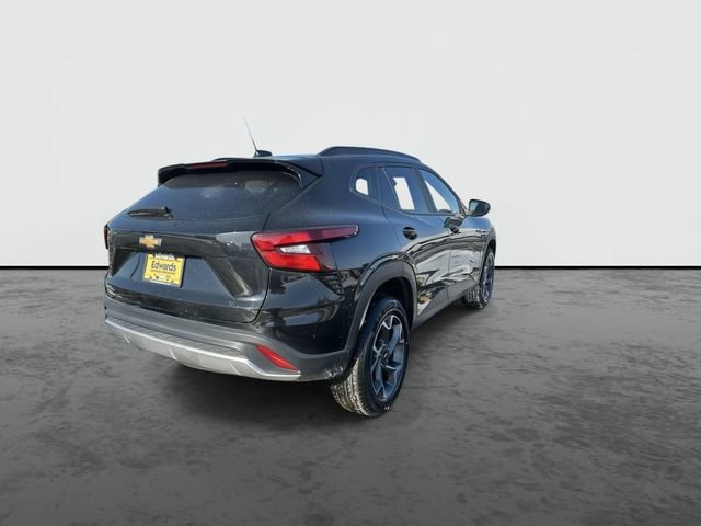 Used 2024 Chevrolet Trax LT image 7