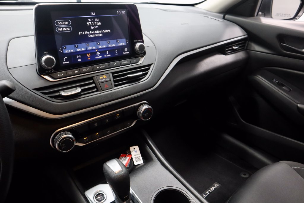 Certified 2025 Nissan Altima 2.5 S FWD image 30