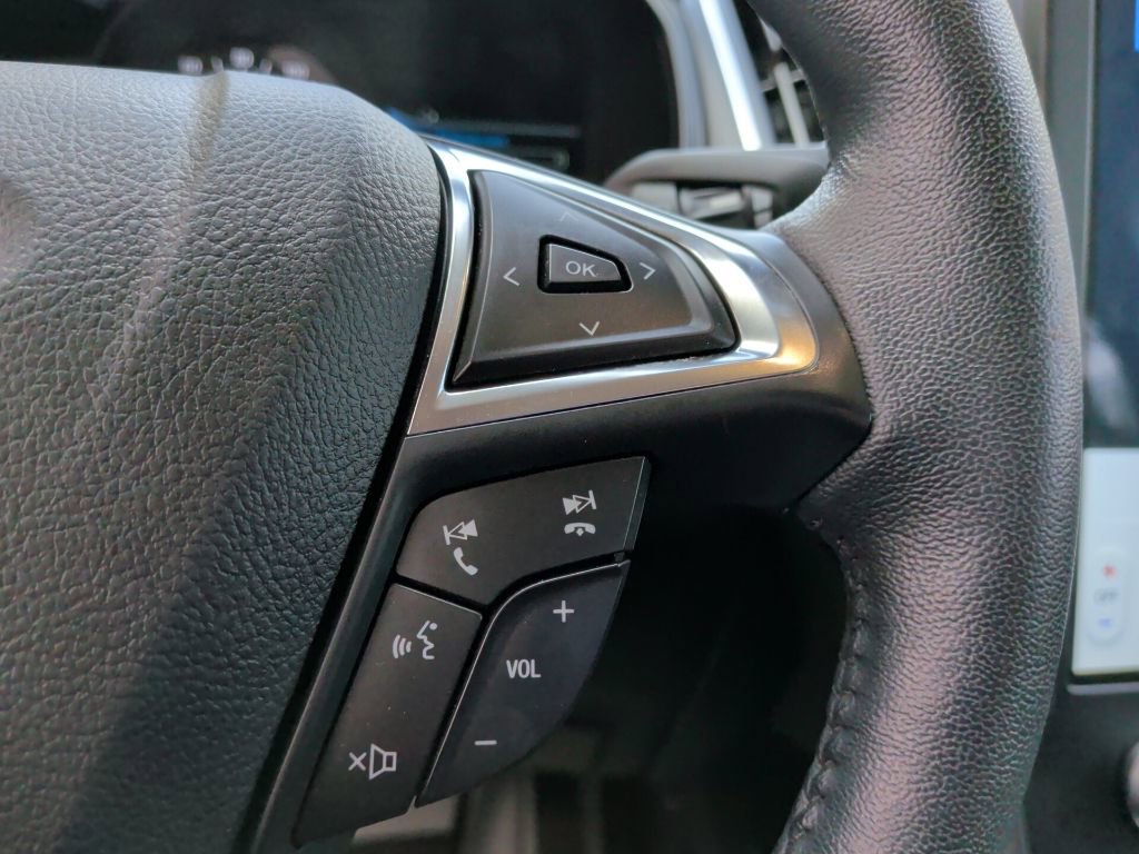 Certified 2024 Ford Edge Titanium AWD/4WD image 16