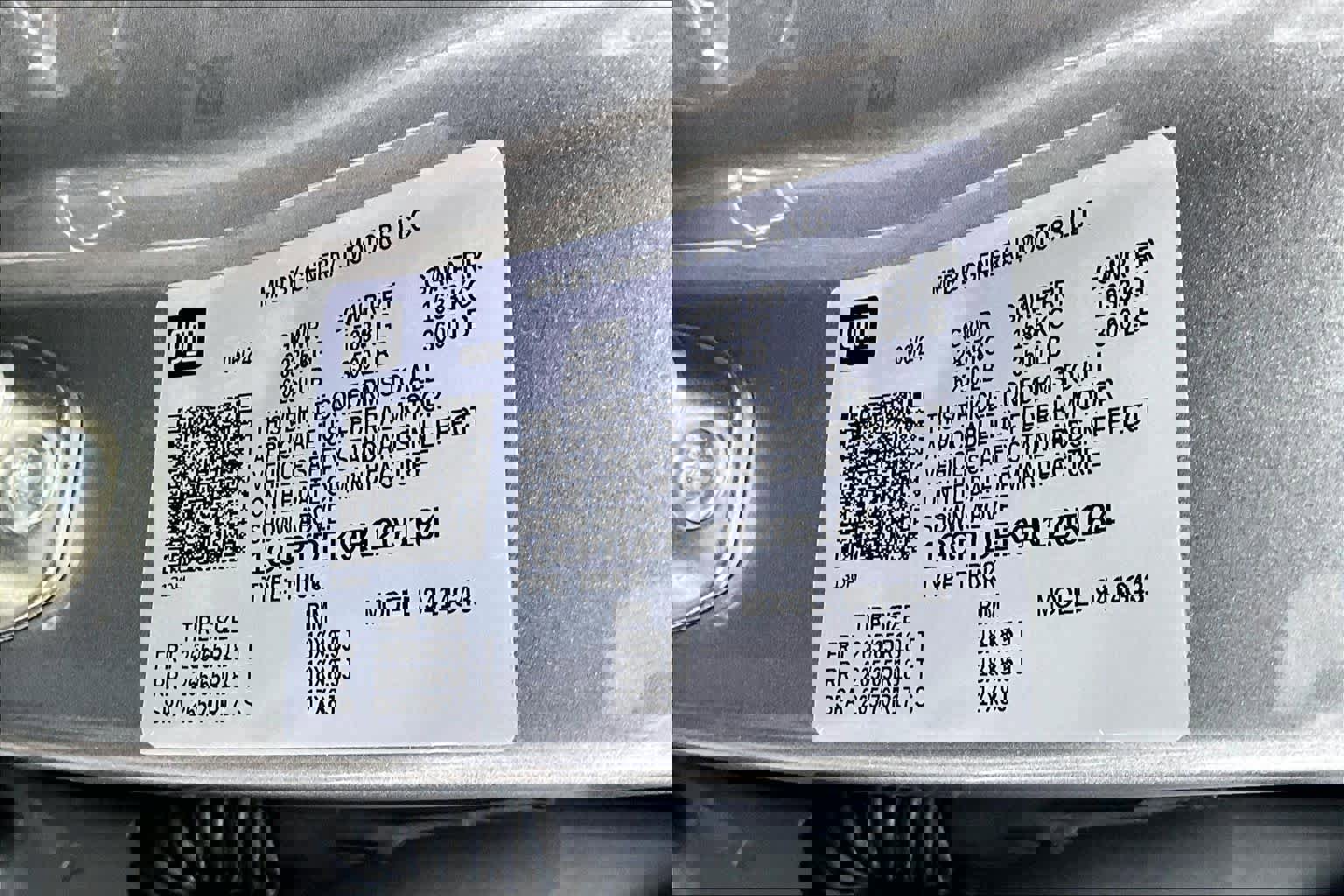 Used 2024 Chevrolet Colorado Z71 w/ Z71 Convenience Package 2 image 36