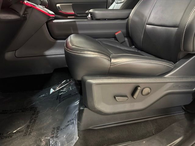 Used 2025 Ford Expedition Platinum AWD/4WD image 11