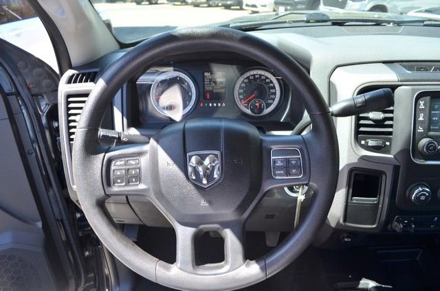 Used 2017 RAM 2500 Tradesman w/ Chrome Appearance Group image 16