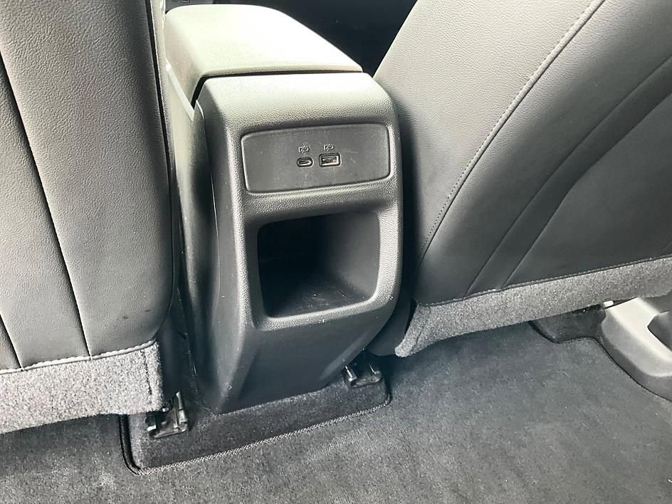 Used 2024 Chevrolet Trax LT w/ Sunroof Package image 28