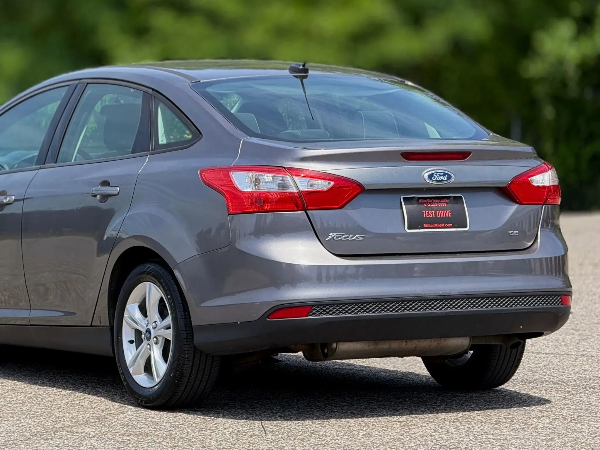 Used 2013 Ford Focus SE FWD image 16